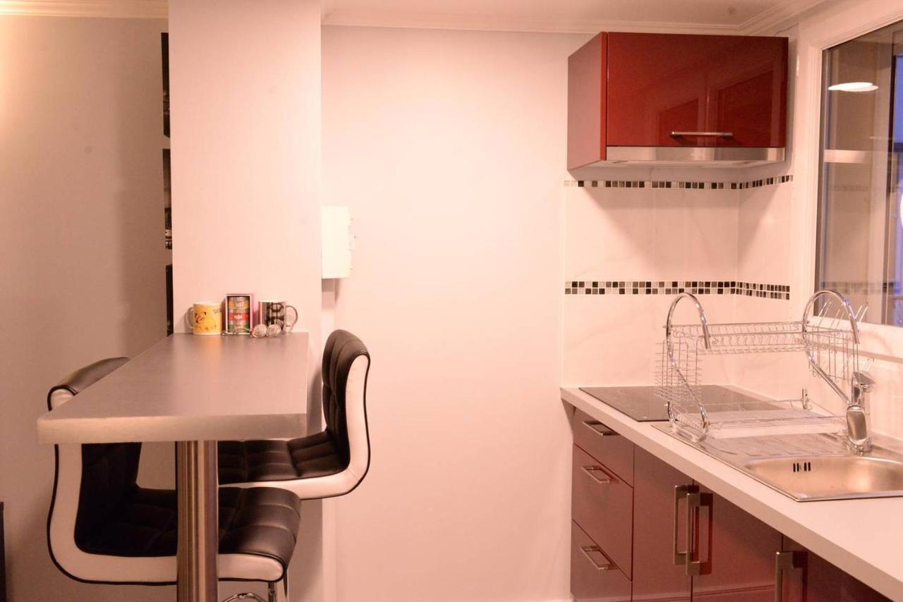 Beau Studio Meuble 2Min Du Moulin Rouge Paris Ngoại thất bức ảnh