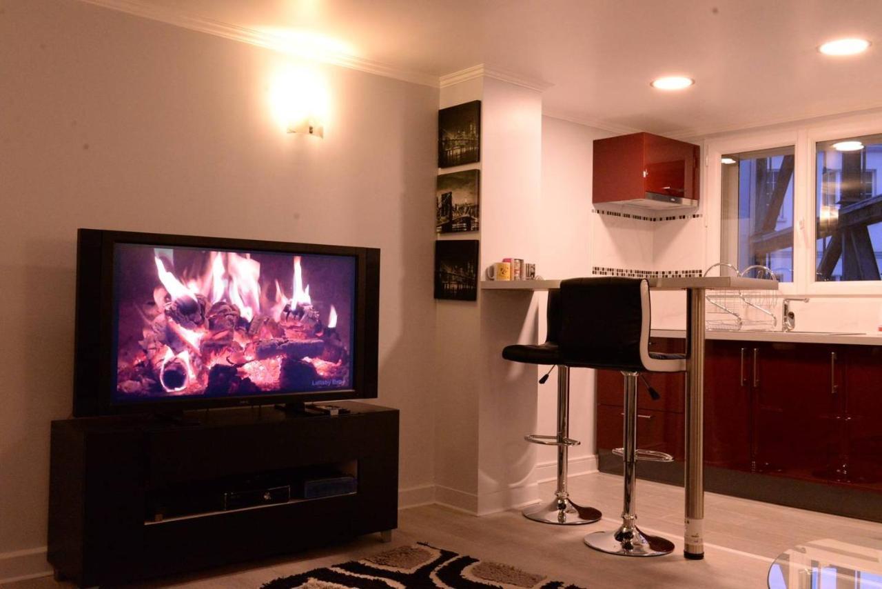 Beau Studio Meuble 2Min Du Moulin Rouge Paris Ngoại thất bức ảnh